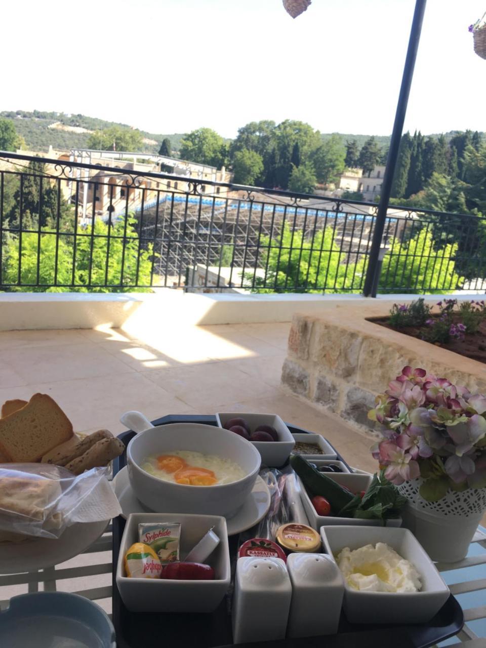 Beit Lebbos Boutique Hotel Beit ed-Dine Exterior foto